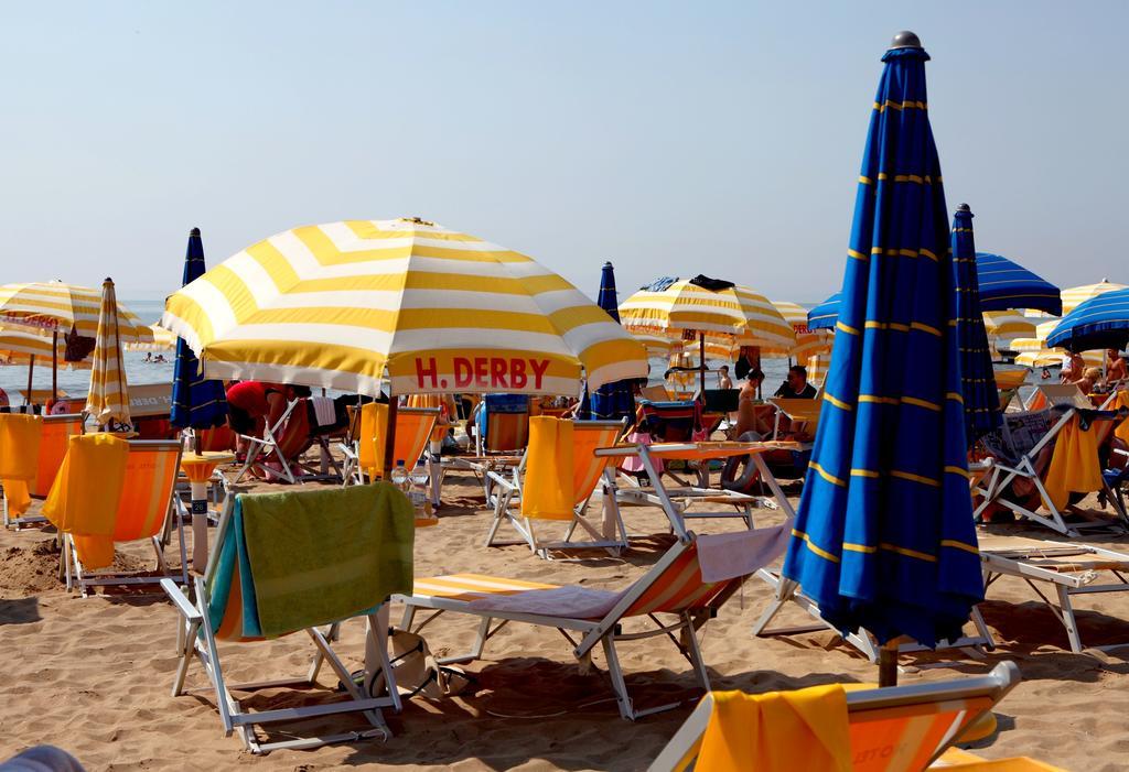 Hotel Derby S Jesolo Extérieur photo